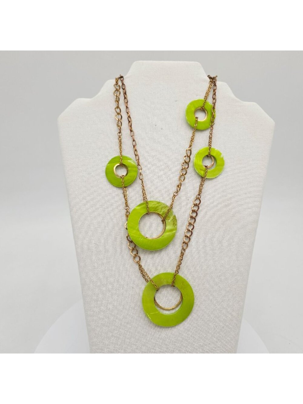 Green Shell Circle Rings Necklace With Gold-Tone Chain Adjustable Length 36"